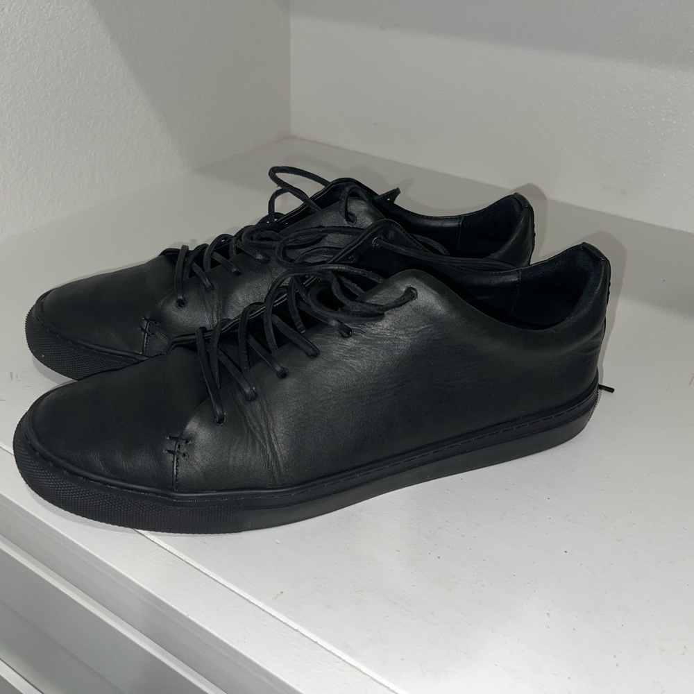 Like new Thursday Everyday black leather low top sneaker